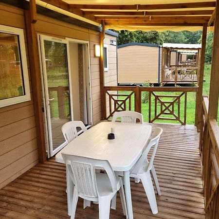 Les Palafitos Hotel Luglon Екстериор снимка